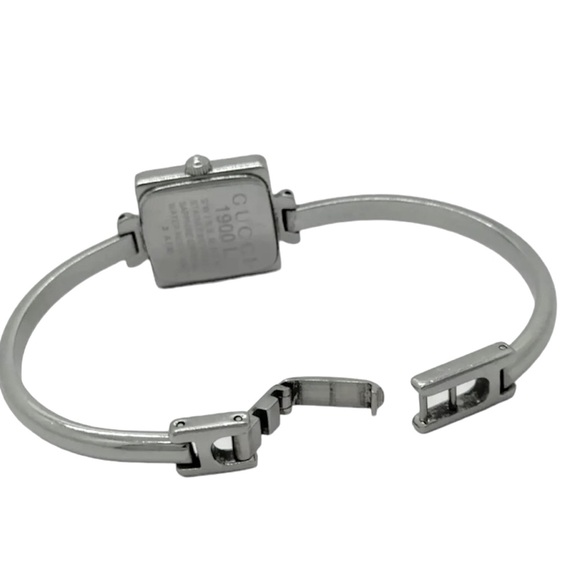 GUCCI 1900 Series Watch ( in working status) - Picture 9 of 10